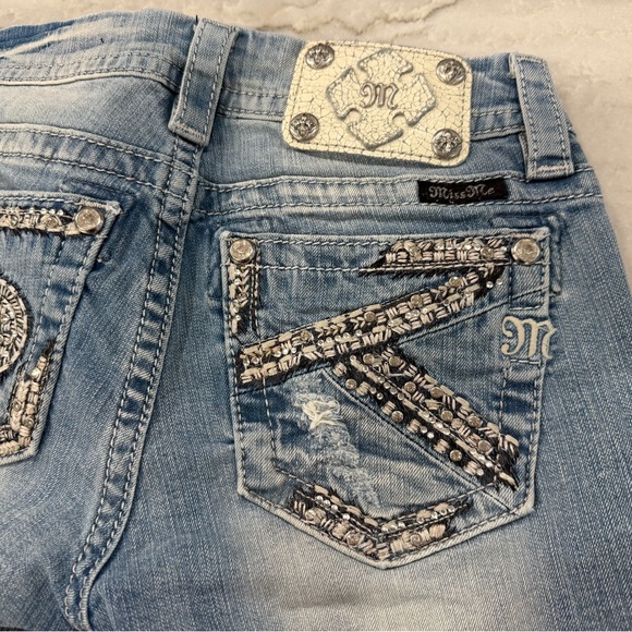 Miss Me NWOT Denim Shorts Never Worn Rhinestones - Picture 3 of 14